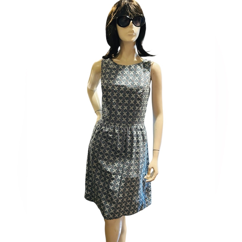 Brooks Brothers 346 Blue Medallion Print Fit & Flare Sleeveless Dress Size 8